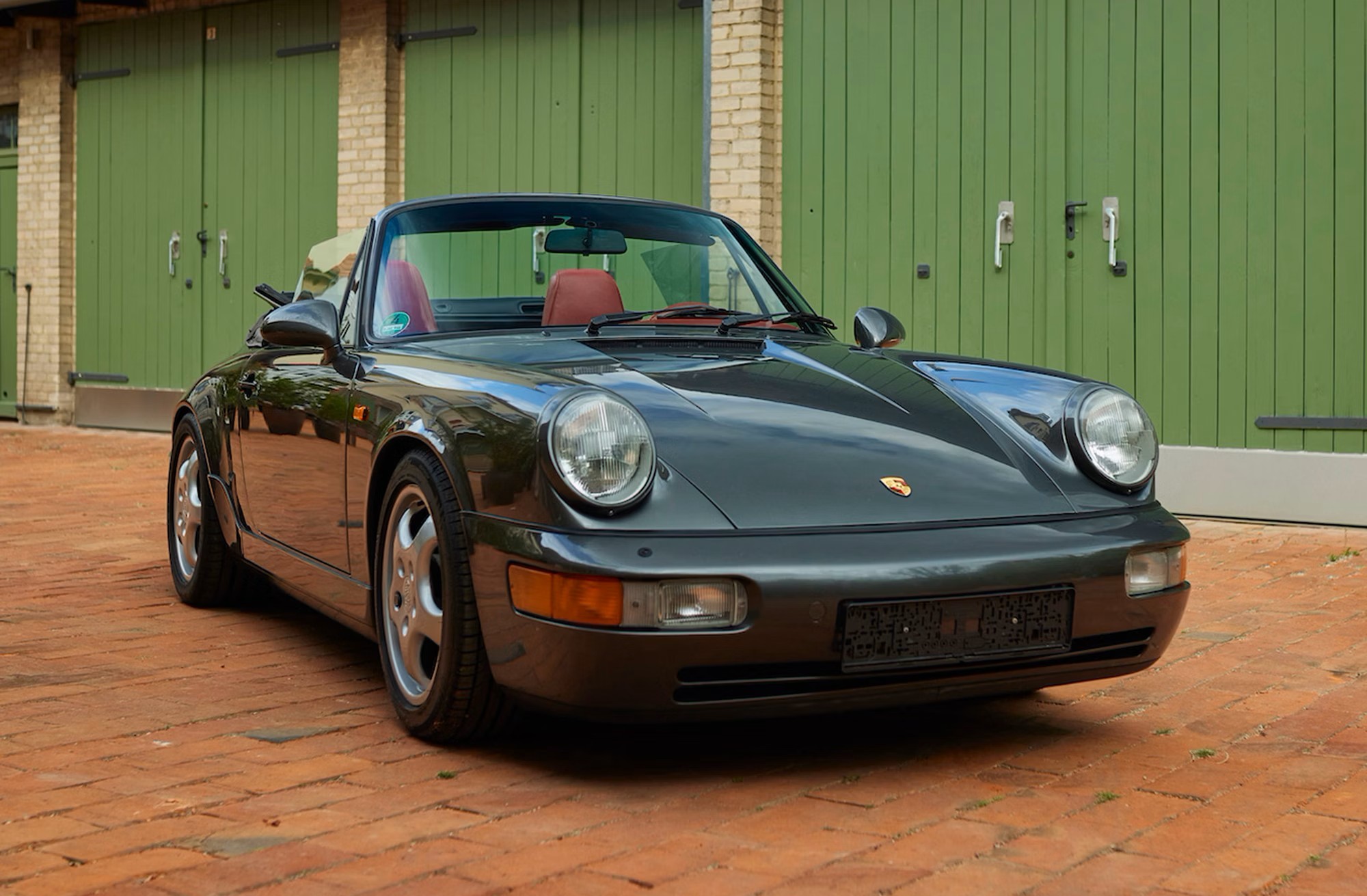 Porsche 964
