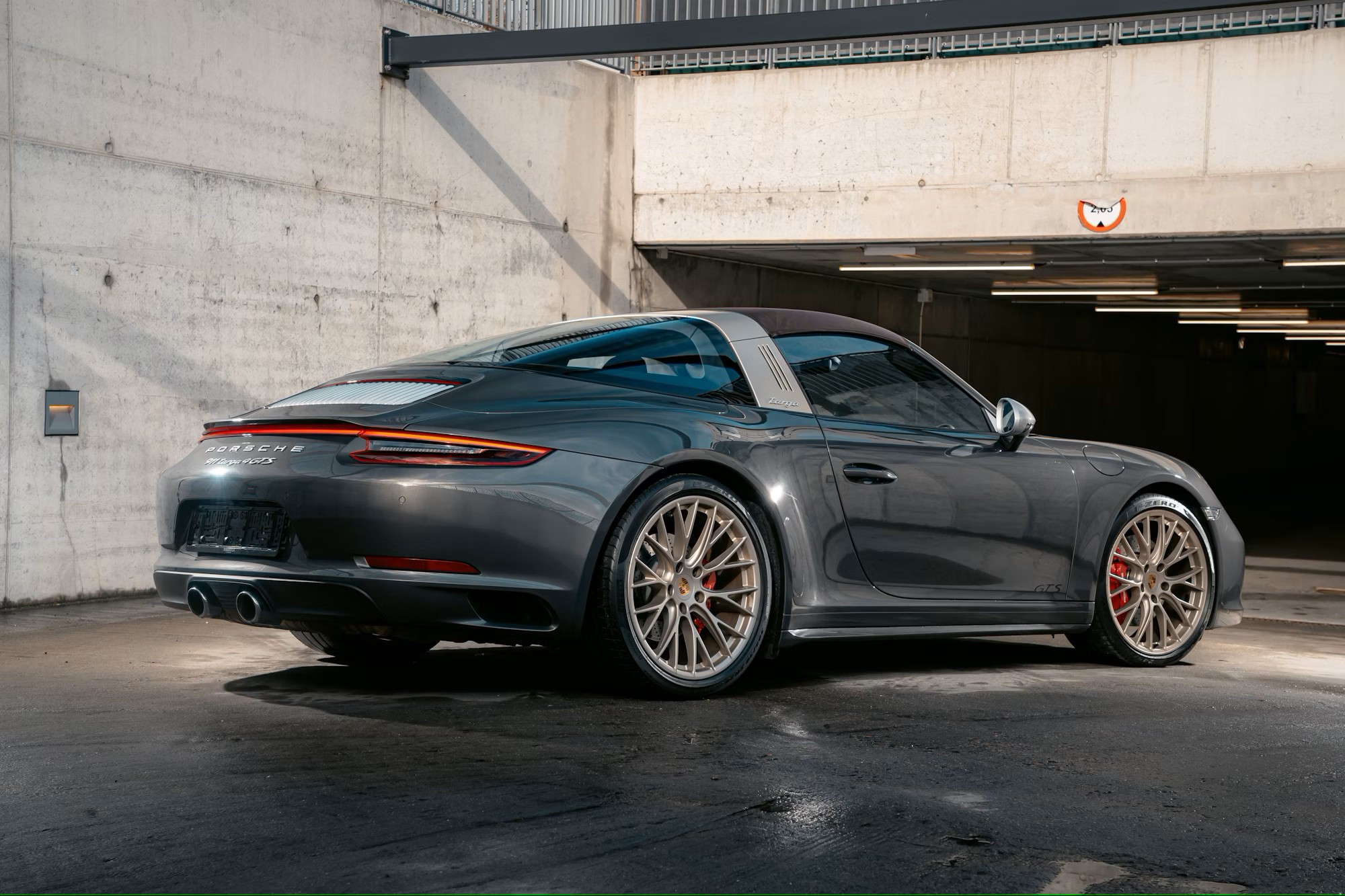 Porsche 911 Targa