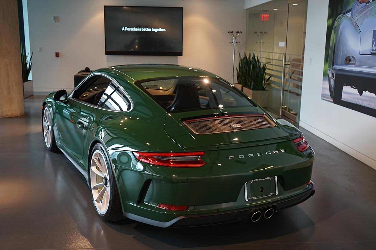 Porsche 991.2 GT3 Touring